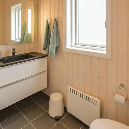 Three-bedroom In Dom wakacyjny Ebeltoft