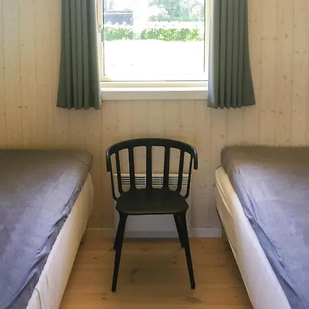 Dom wakacyjny Three-bedroom In *